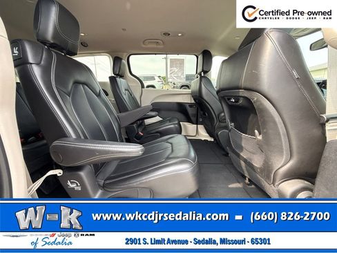 Certified 2023 Chrysler Pacifica Touring-L FWD image 31