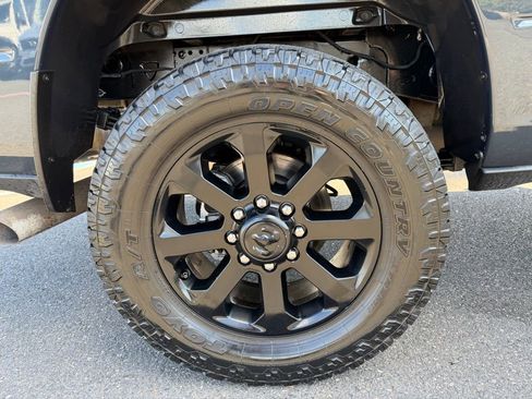 Used 2025 RAM 3500 Laramie w/ Sport Appearance Package AWD/4WD image 9