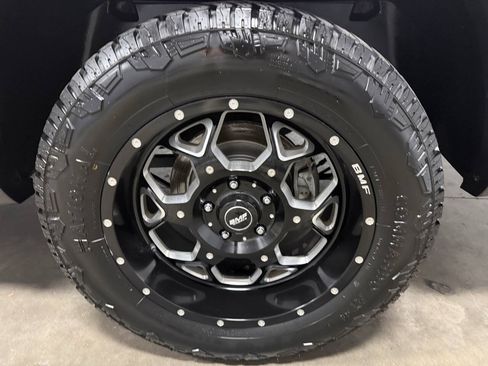Used 2015 RAM 1500 Limited AWD/4WD image 10