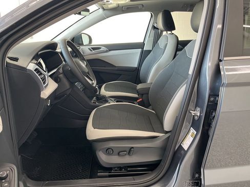 New 2026 Volkswagen Taos SE AWD/4WD image 12