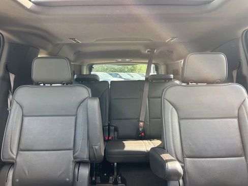 Used 2021 GMC Yukon XL Denali w/ Denali Premium Package image 40