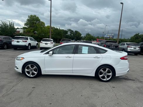 Used 2016 Ford Fusion SE FWD image 6