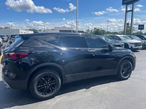 Used 2021 Chevrolet Blazer LT AWD/4WD image 2