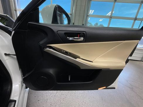Used 2015 Lexus IS 250 image 25
