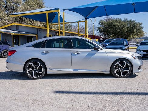 Used 2021 Honda Accord Sport Special Edition image 4