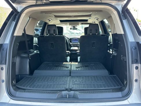 Used 2019 GMC Acadia Denali w/ Technology Package AWD/4WD image 16