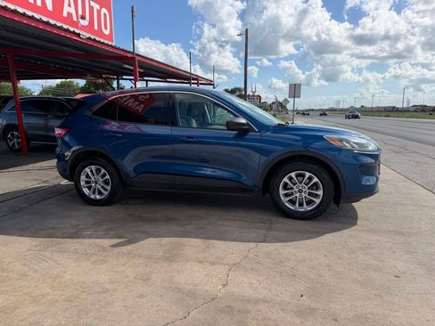 Used 2022 Ford Escape SE FWD image 16