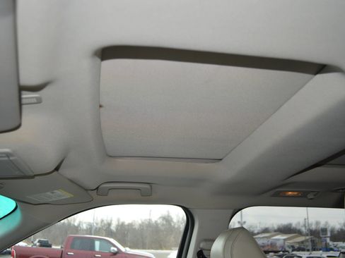 Used 2017 Ford Explorer Platinum AWD/4WD image 21