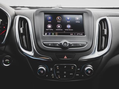 Used 2021 Chevrolet Equinox LT image 4