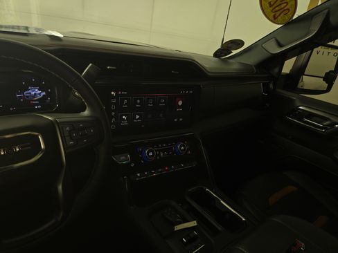 Certified 2024 GMC Sierra 2500 AT4 w/ AT4 Premium Plus Package AWD/4WD image 24