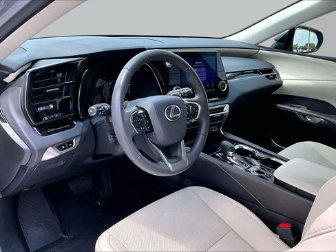 Used 2024 Lexus RX 350 FWD w/ Technology Package image 18