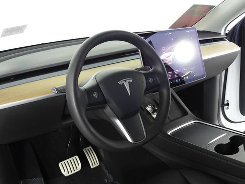 Used 2022 Tesla Model Y Performance AWD/4WD image 30