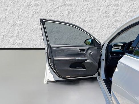 Used 2017 Toyota Avalon Limited w/ Carpet Mat Package FWD image 21