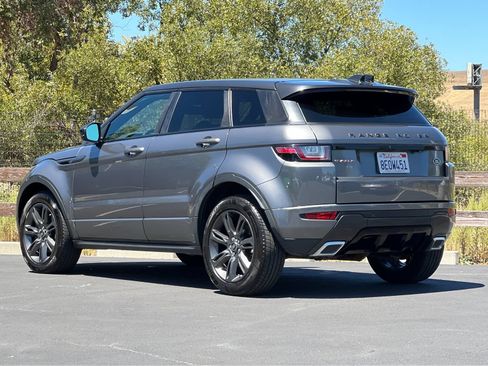 Used 2018 Land Rover Range Rover Evoque Landmark Edition AWD/4WD image 4
