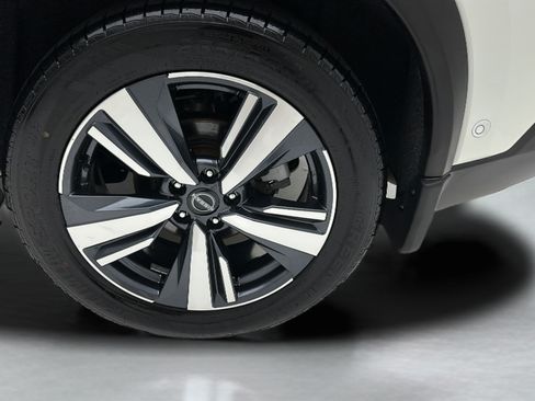 Used 2023 Nissan Rogue Platinum w/ Platinum Premium Package AWD/4WD image 9