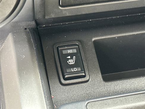 Used 2023 Nissan Titan SV w/ SV Utility Package image 21