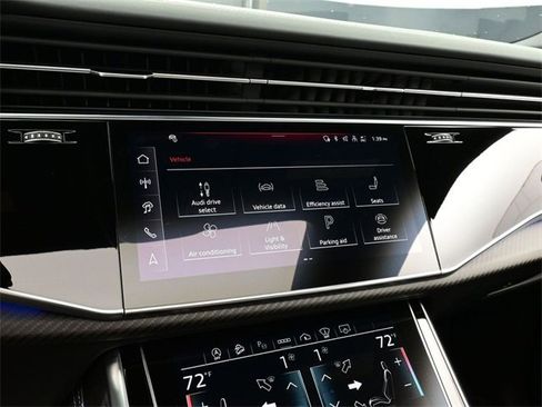 Used 2024 Audi SQ8 Prestige image 10