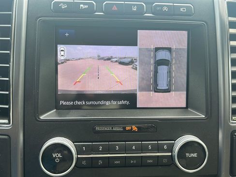 Used 2020 Ford Expedition Platinum AWD/4WD image 15