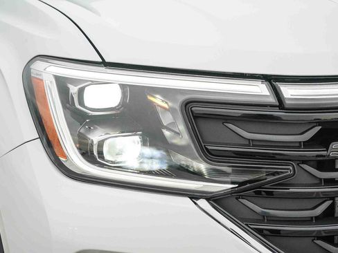 New 2025 Volkswagen Atlas SEL Premium R-Line AWD/4WD image 4