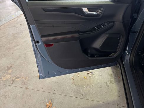 Used 2025 Ford Escape ST-Line image 20