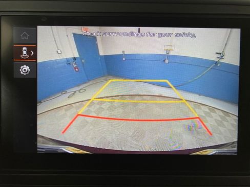 Used 2024 Kia Carnival LX image 25