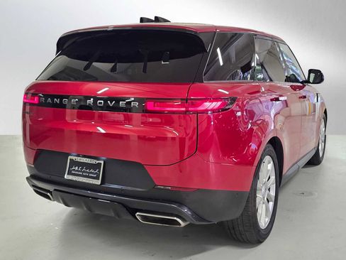 Used 2025 Land Rover Range Rover Sport AWD/4WD image 5
