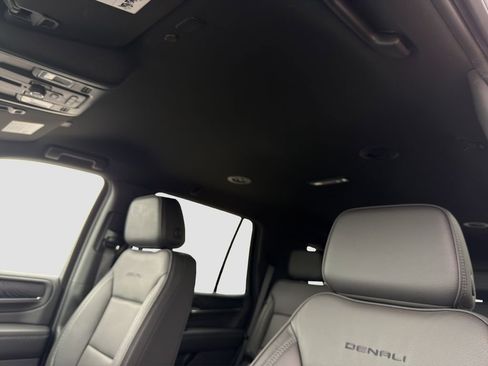 Used 2024 GMC Yukon Denali AWD/4WD image 29