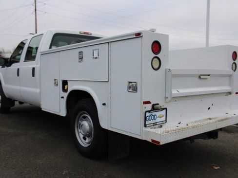 Used 2012 Ford F250 XL w/ Skid Plate Pkg image 9