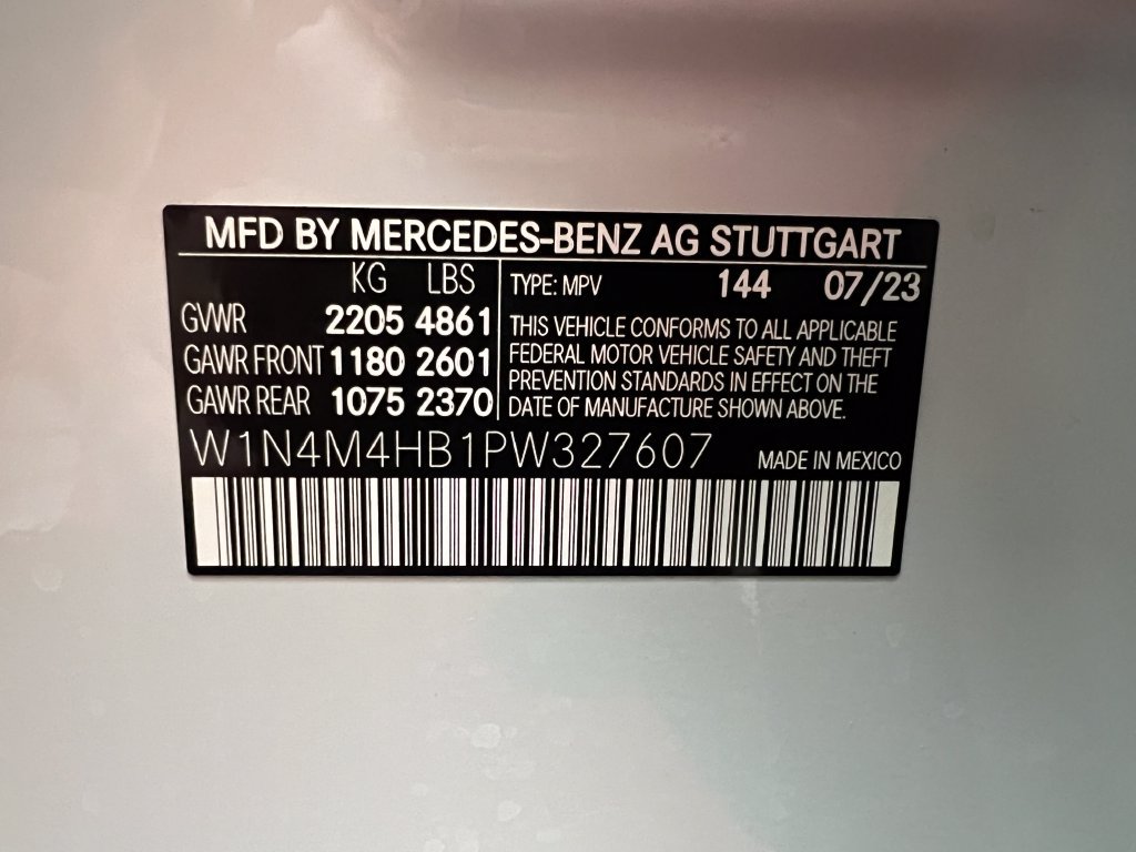 Used 2023 Mercedes-Benz GLB 250 4MATIC image 31