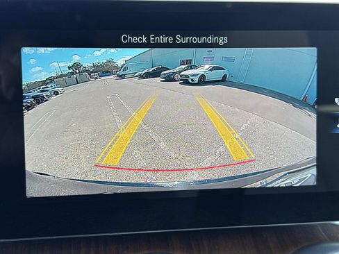 Used 2020 Mercedes-Benz GLC 300 4MATIC image 26