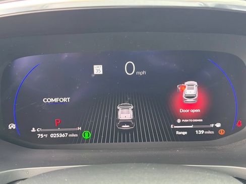 Used 2022 Acura MDX FWD w/ Technology Package image 27