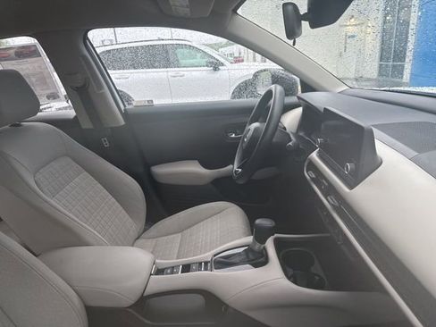 Used 2023 Honda HR-V LX image 16