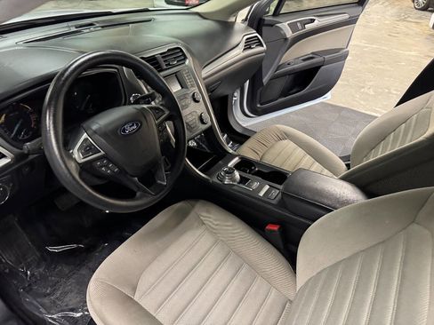 Used 2019 Ford Fusion S image 31