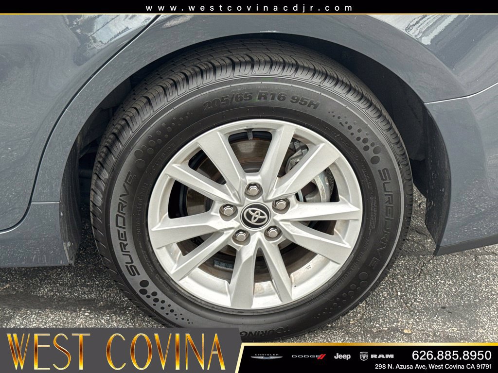 Used 2025 Toyota Camry LE FWD image 17