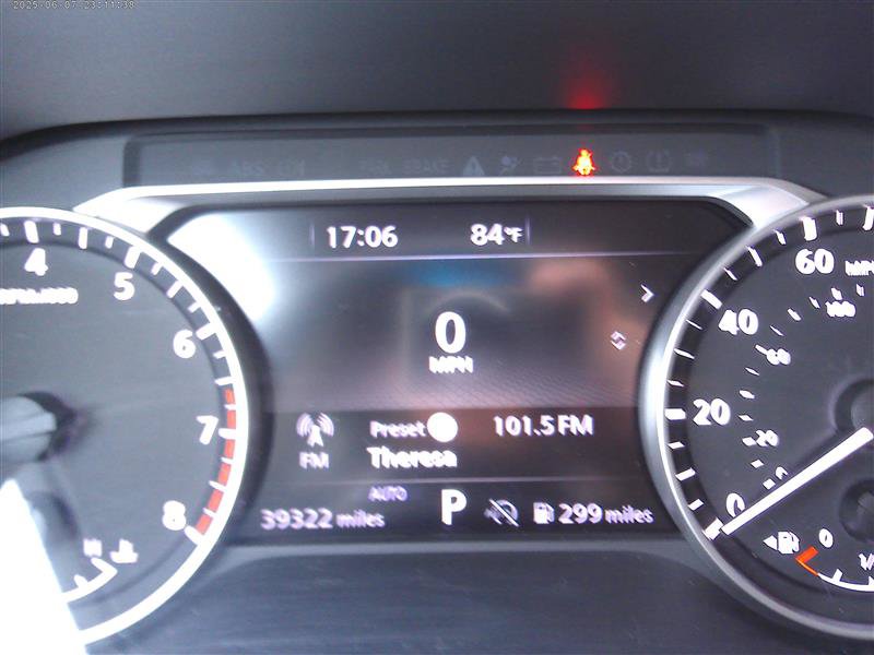 Used 2025 Nissan Pathfinder SV AWD/4WD image 14