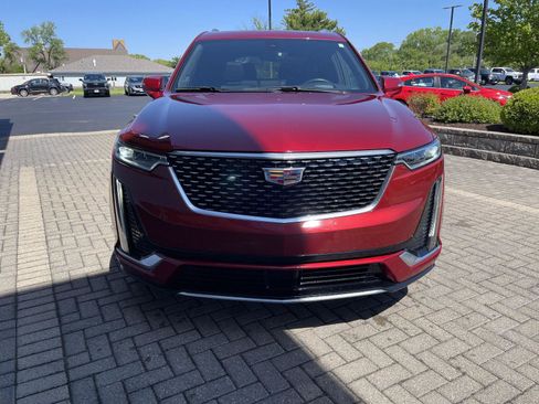 Used 2025 Cadillac XT6 Premium Luxury w/ Platinum Package AWD/4WD image 8