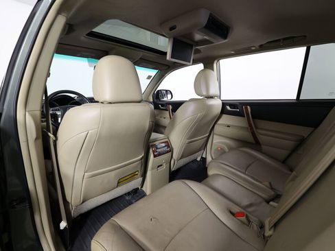 Used 2013 Toyota Highlander Limited image 14