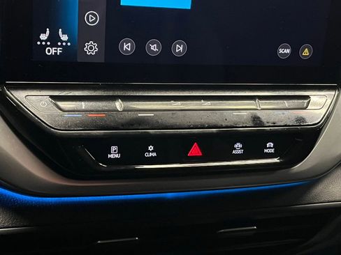Used 2022 Volkswagen ID.4 Pro image 10