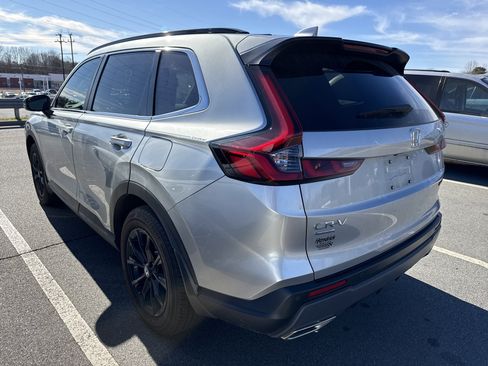 Used 2025 Honda CR-V Sport-L image 7