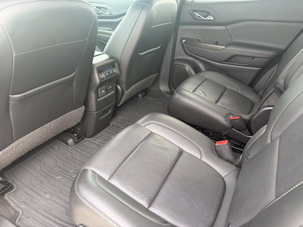 Used 2021 GMC Acadia SLT w/ Elevation Edition AWD/4WD image 23