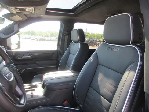 New 2026 GMC Sierra 2500 AT4X AWD/4WD image 13