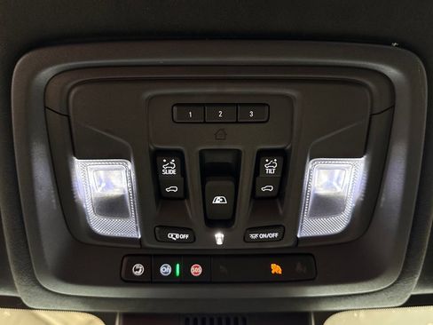 Used 2022 GMC Sierra 1500 Denali Ultimate AWD/4WD image 19