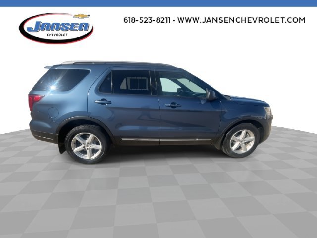 Used 2018 Ford Explorer XLT FWD image 9
