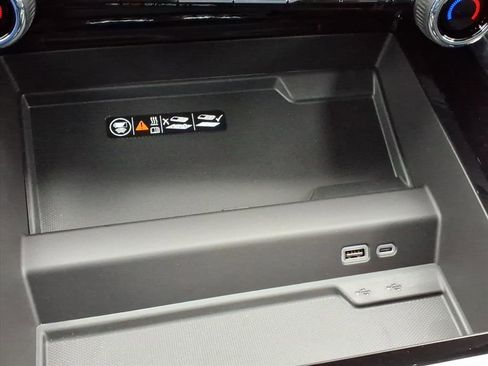 New 2026 Chevrolet Suburban Premier w/ Sun And Tow Package AWD/4WD image 22