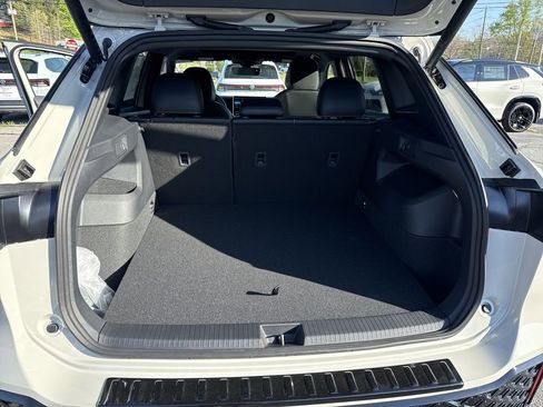New 2026 Volkswagen Tiguan SE R-Line FWD image 43