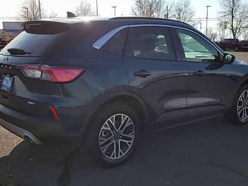 Used 2020 Ford Escape SEL image 8