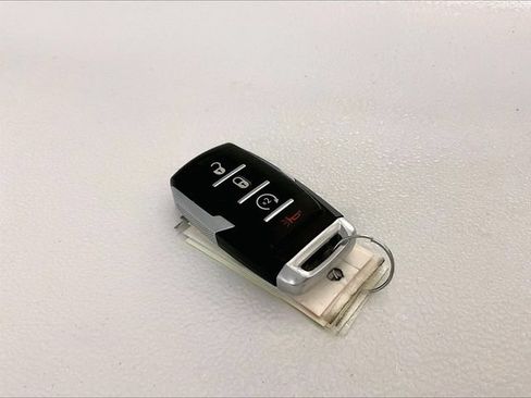 Used 2020 RAM 1500 Big Horn AWD/4WD image 9