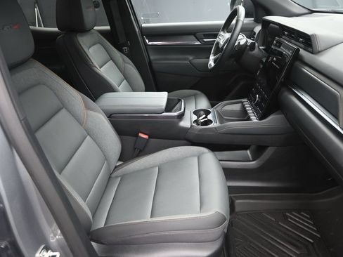 Used 2026 GMC Terrain AT4 w/ Convenience Package III AWD/4WD image 36