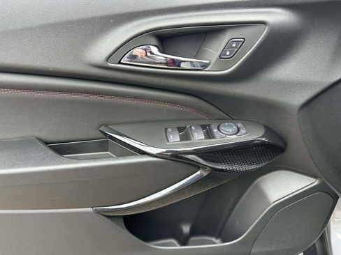 Used 2025 Chevrolet Trax RS w/ Driver Confidence Package image 15