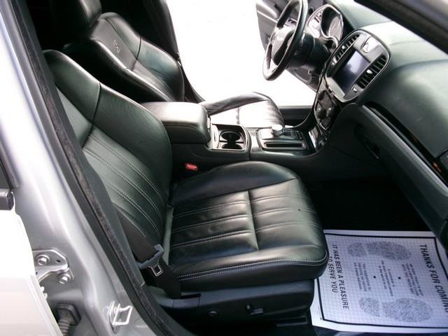 Used 2021 Chrysler 300 S RWD image 20